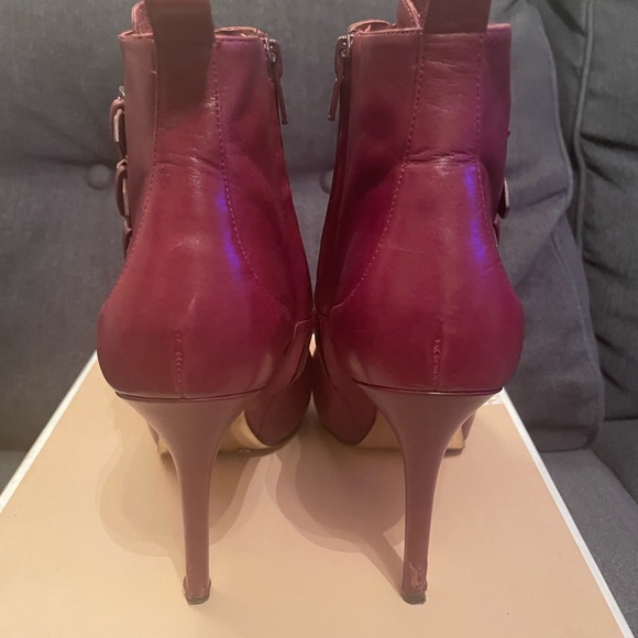 Michael Kors ankle boots - Picture 5 of 8